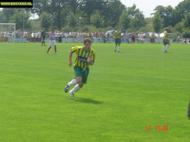 17 juli 2004 oefenwedstrijd Top Oss ADO Den Haag