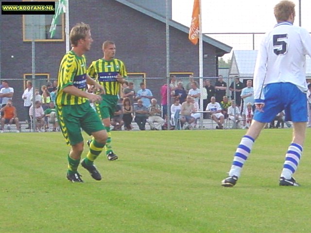 3 augustus 2004  Westlands XI-tal ADO Den Haag
