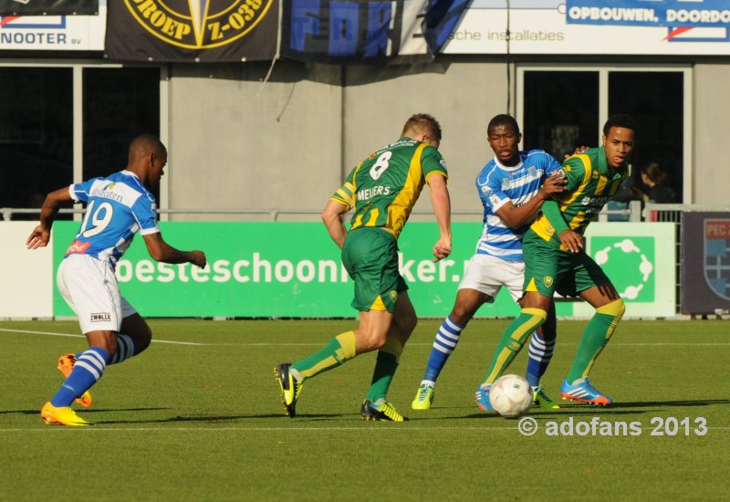 Foto's eredivisie PEC Zwolle ADO Den Haag 