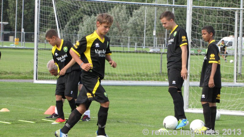 eerste training ADO Den Haag jeugdopleiding voor seizoen 2013-2014