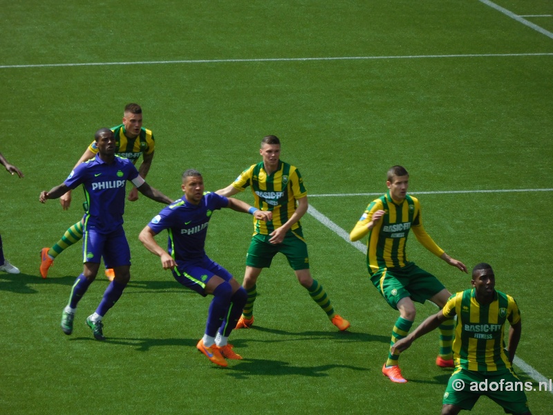 Sfeer foto ADO Den Haag PSV 17-mei 2015