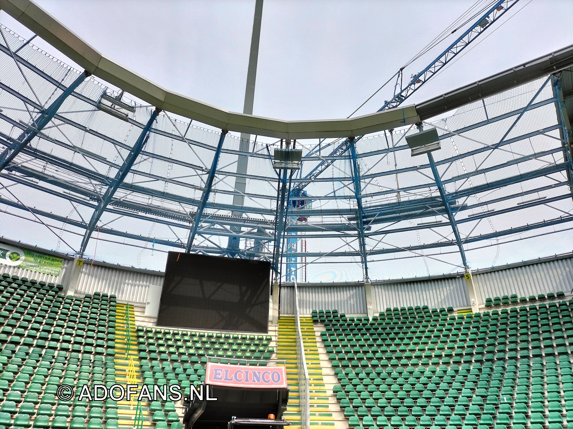 reparatie dak stadion ADO Den Haag 