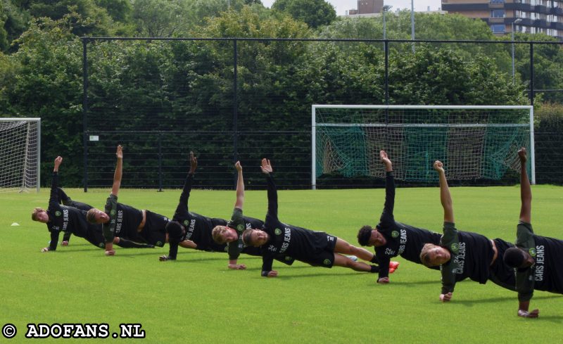 foto's eerste training ADO Den Haag  seizoen 2022-2023