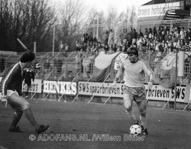 FC Den Haag FC Utrecht gestaakt bom op het veld