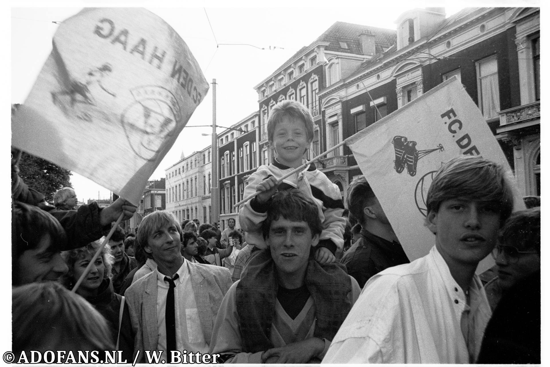 FC Den Haag is ongeslagen kampioen eerste divisie feest op de Javastraat