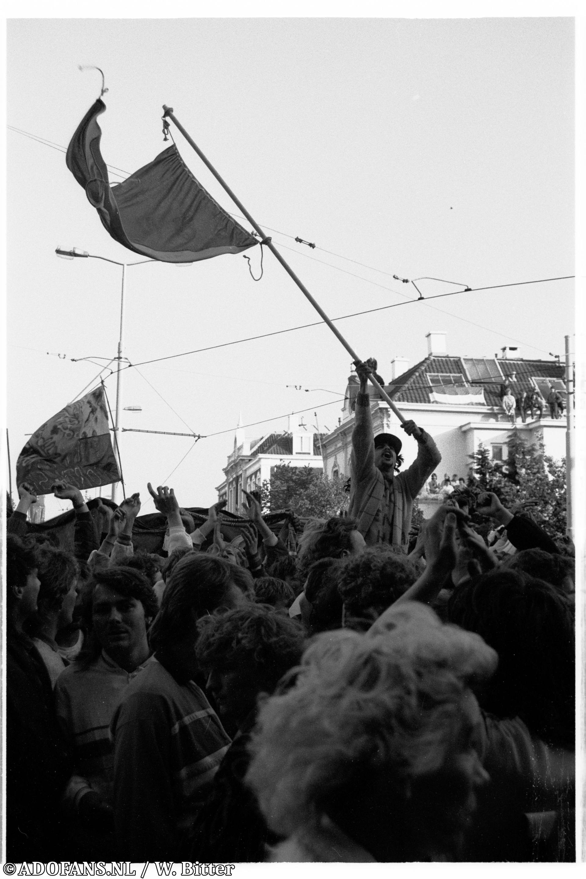 FC Den Haag is ongeslagen kampioen eerste divisie feest op de Javastraat