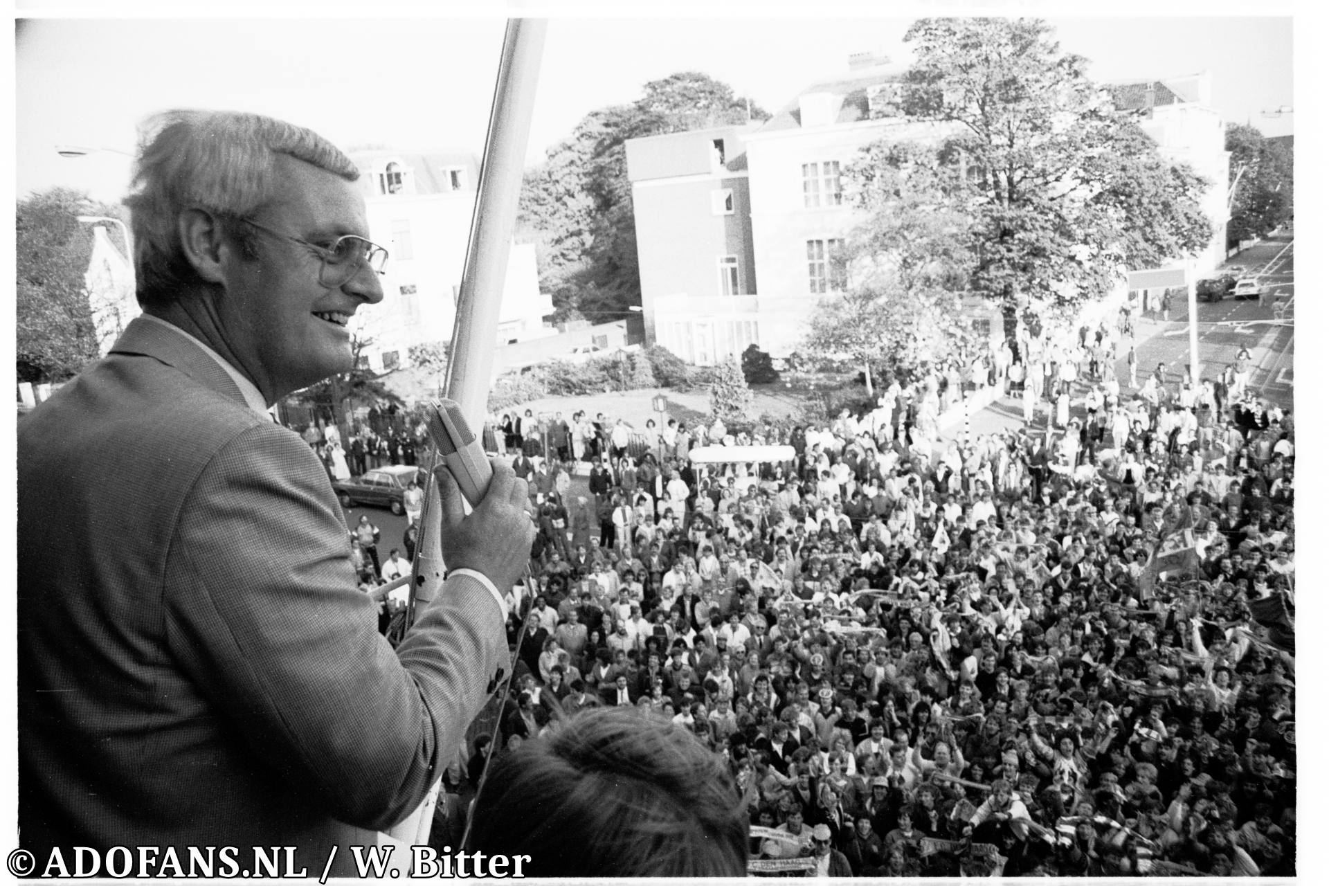 FC Den Haag is ongeslagen kampioen eerste divisie feest op de Javastraat