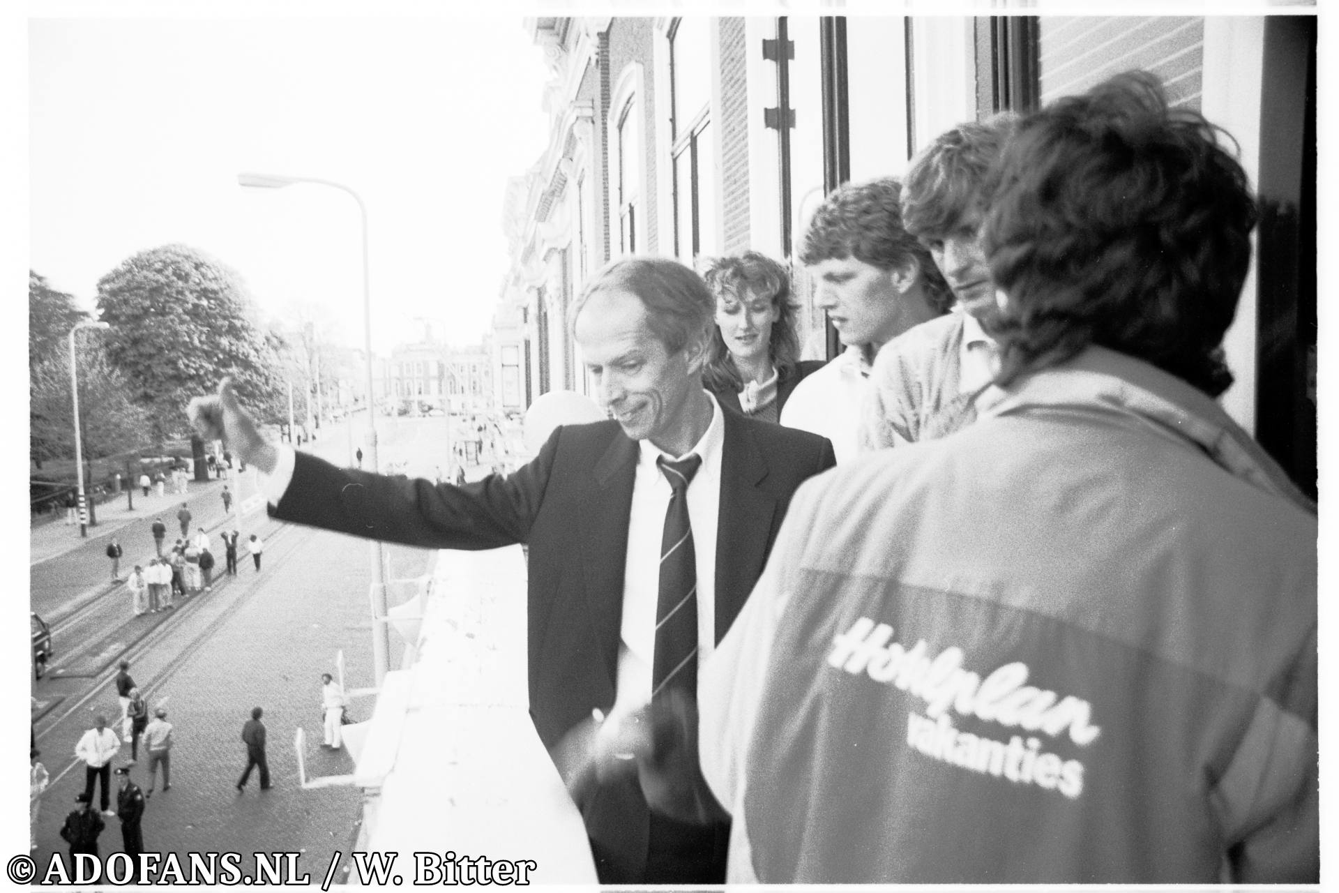 FC Den Haag is ongeslagen kampioen eerste divisie feest op de Javastraat