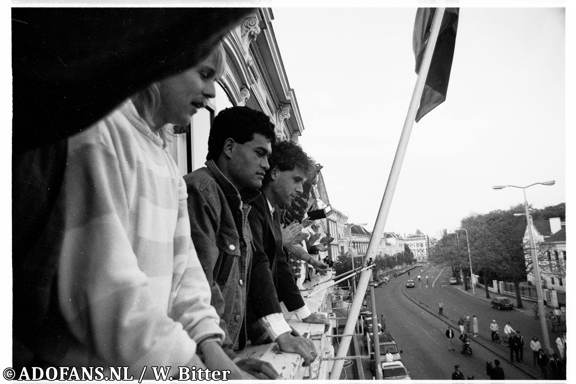 FC Den Haag is ongeslagen kampioen eerste divisie feest op de Javastraat