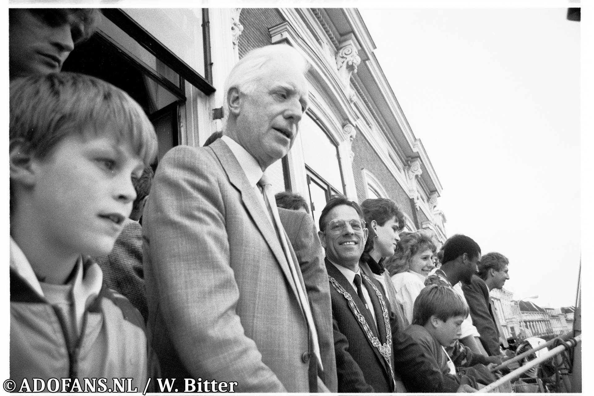 FC Den Haag is ongeslagen kampioen eerste divisie feest op de Javastraat