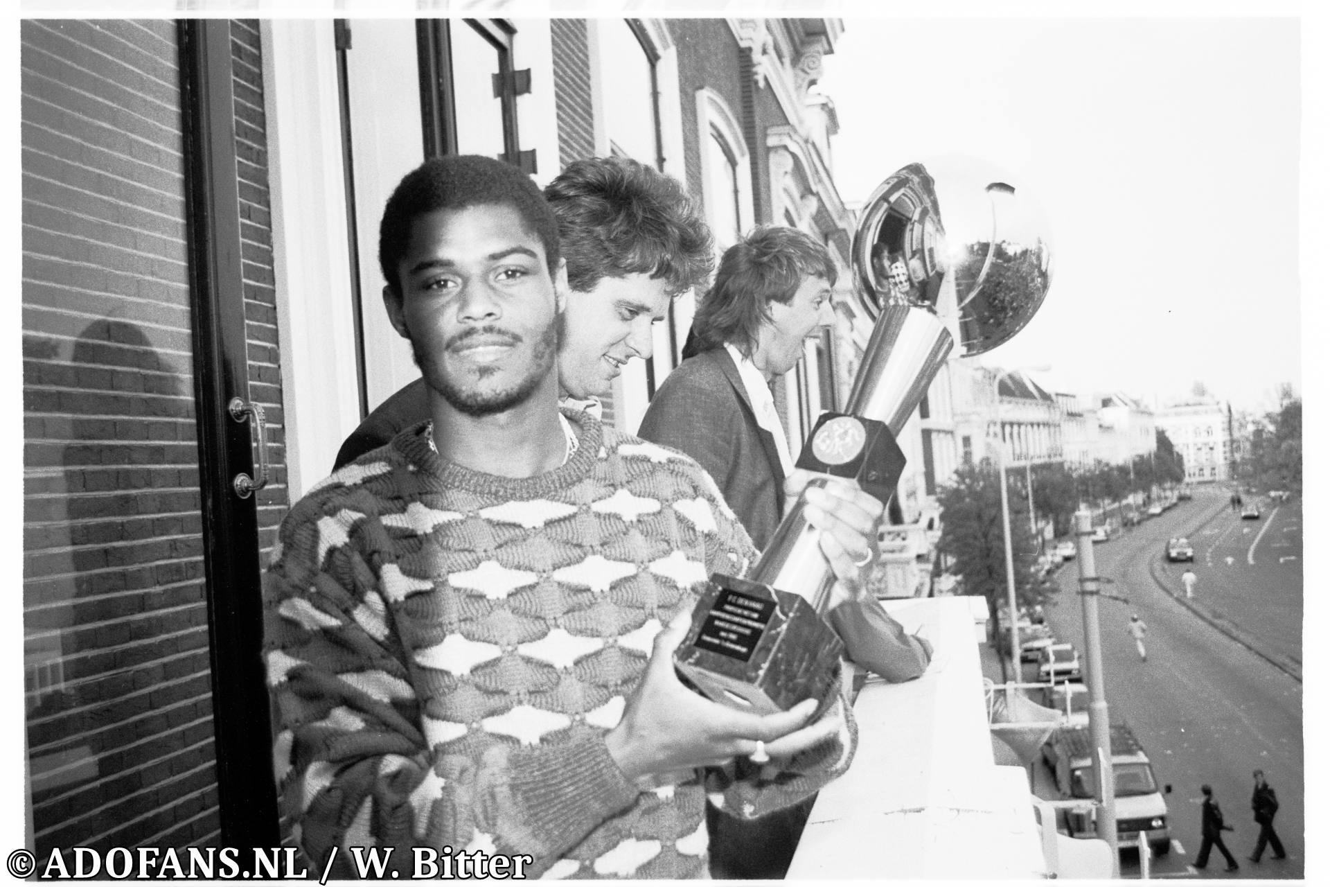 FC Den Haag is ongeslagen kampioen eerste divisie feest op de Javastraat