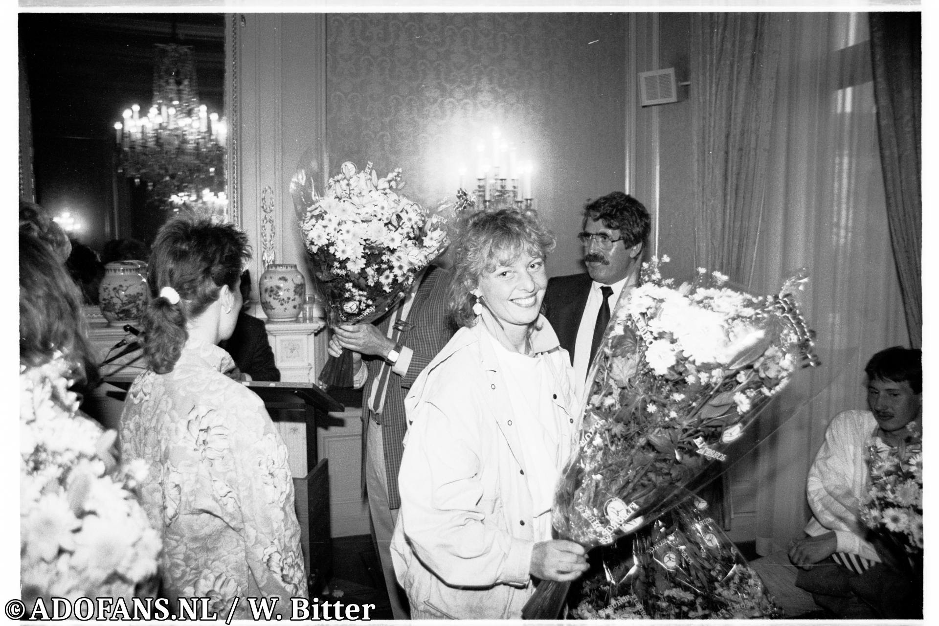 FC Den Haag is ongeslagen kampioen eerste divisie feest op de Javastraat