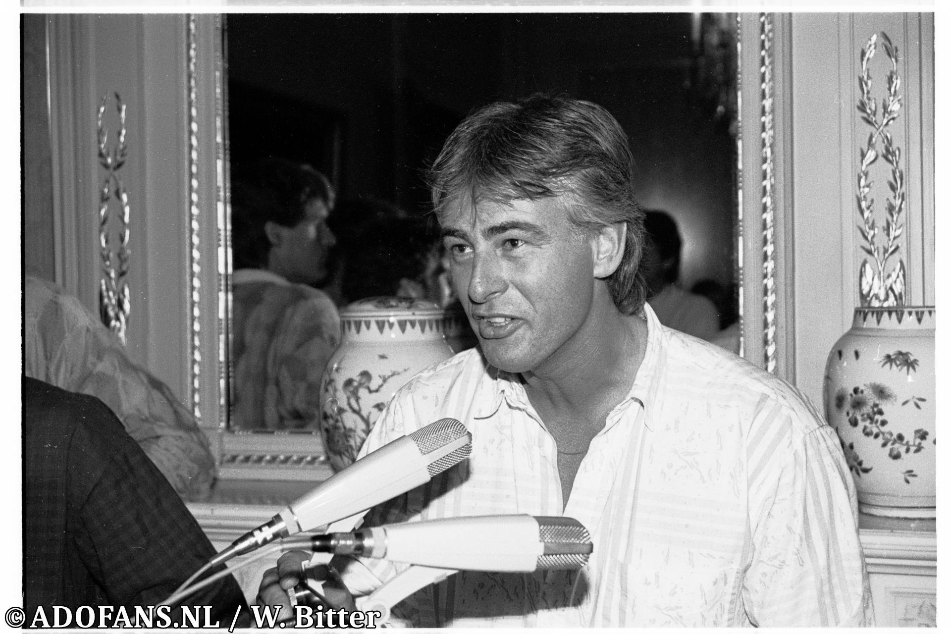 FC Den Haag is ongeslagen kampioen eerste divisie feest op de Javastraat