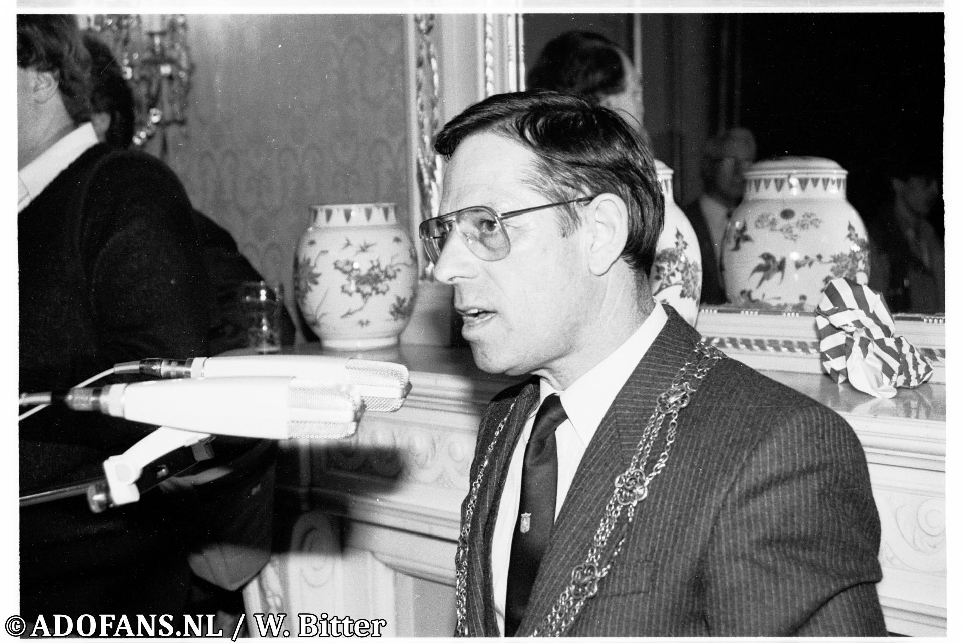 FC Den Haag is ongeslagen kampioen eerste divisie feest op de Javastraat