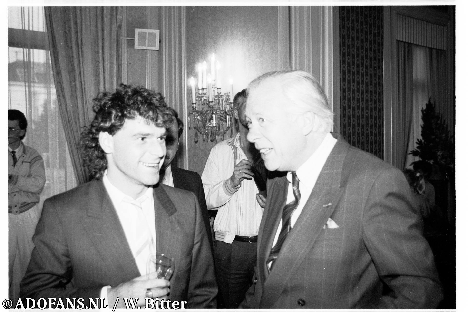 FC Den Haag is ongeslagen kampioen eerste divisie feest op de Javastraat