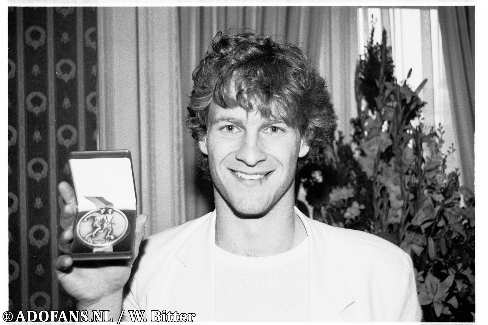 FC Den Haag is ongeslagen kampioen eerste divisie feest op de Javastraat