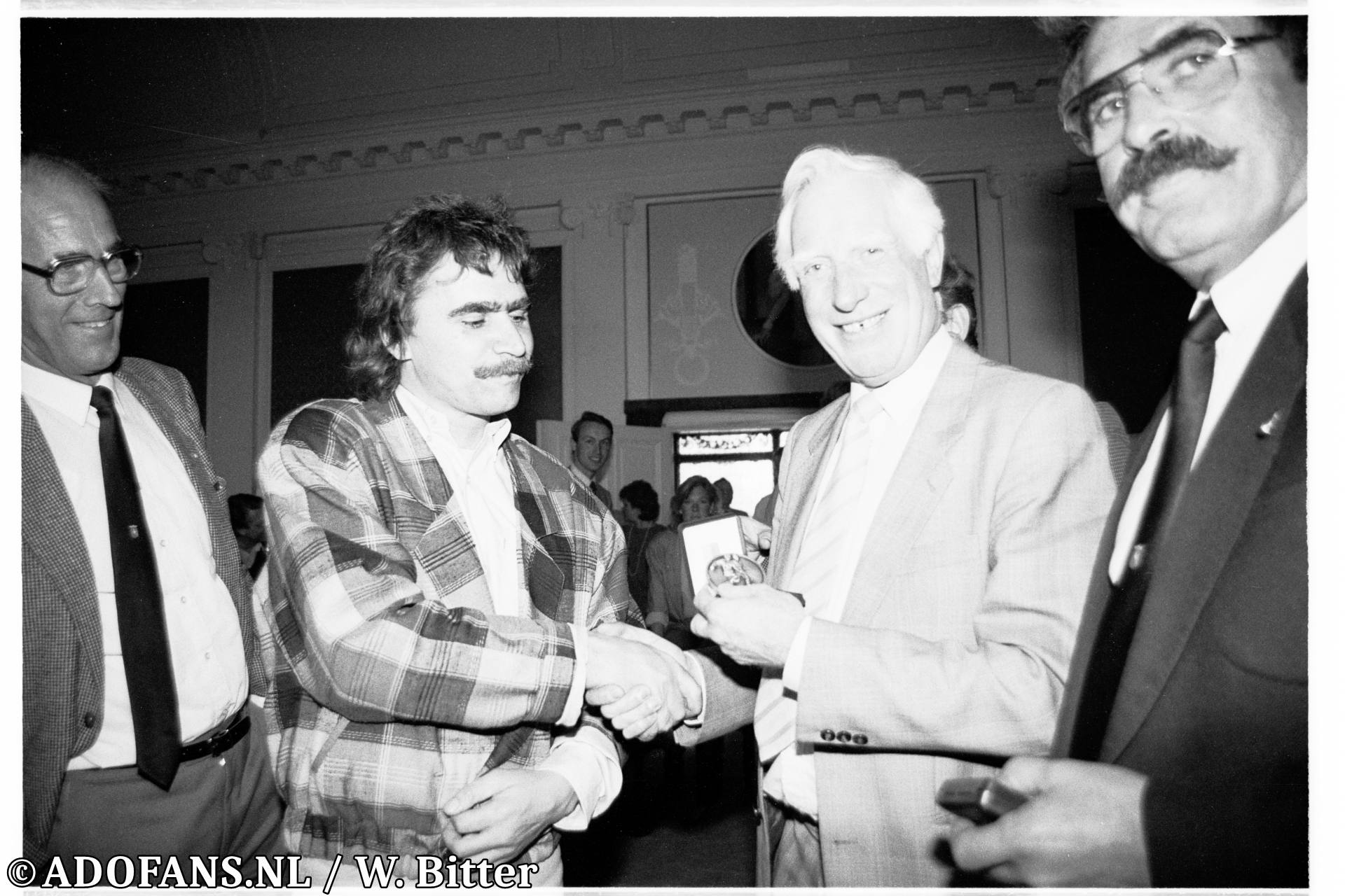 FC Den Haag is ongeslagen kampioen eerste divisie feest op de Javastraat