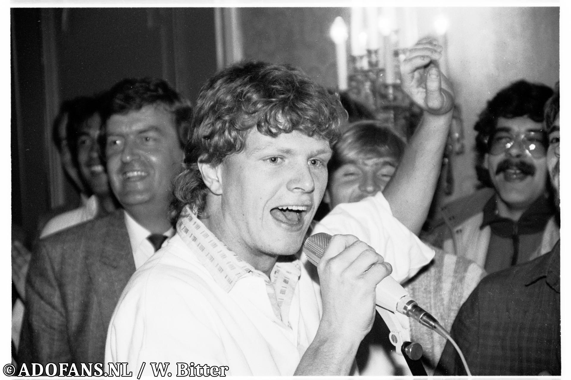 FC Den Haag is ongeslagen kampioen eerste divisie feest op de Javastraat