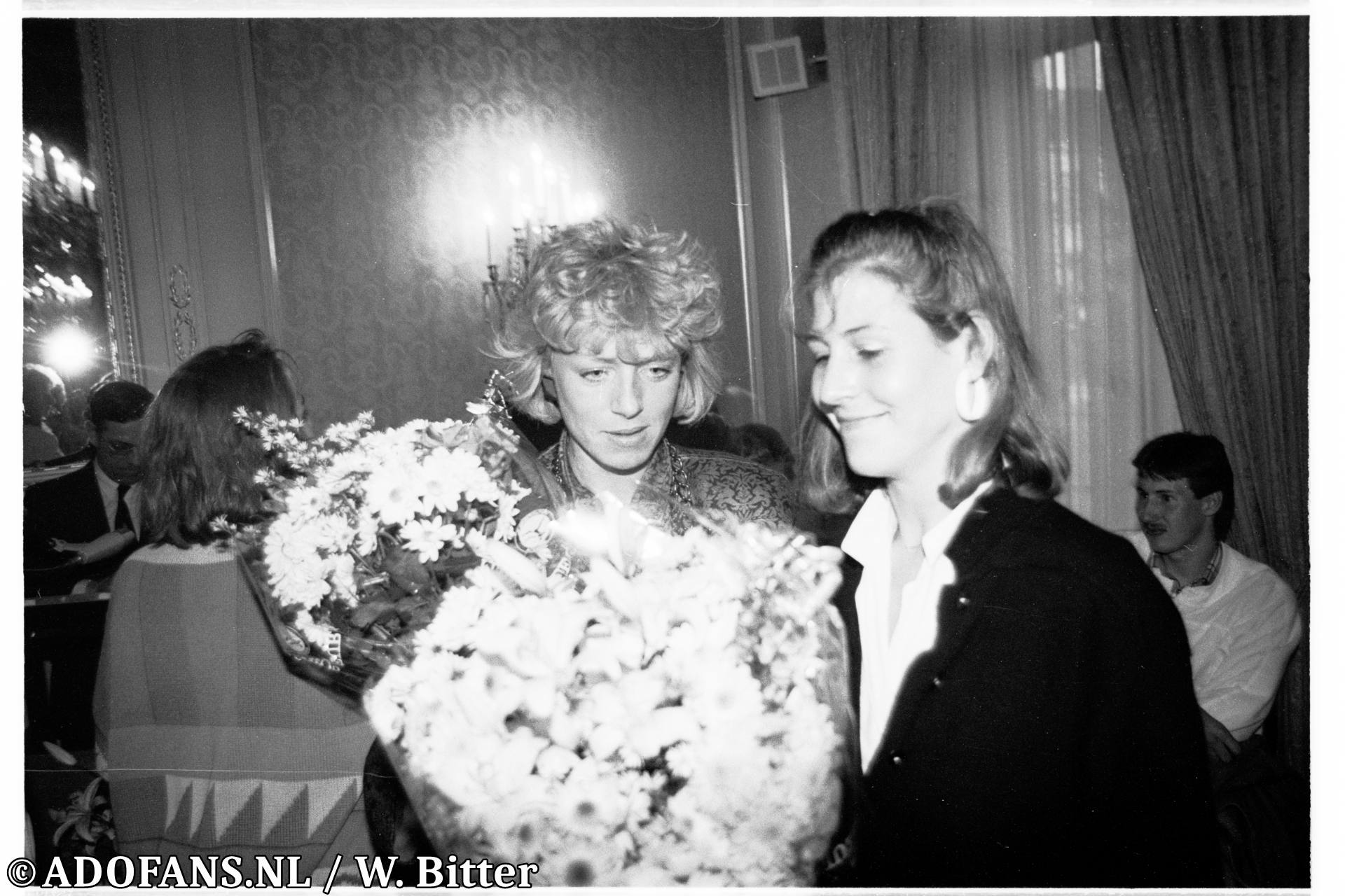 FC Den Haag is ongeslagen kampioen eerste divisie feest op de Javastraat