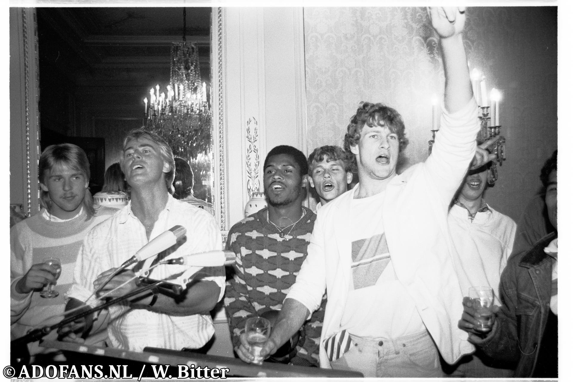 FC Den Haag is ongeslagen kampioen eerste divisie feest op de Javastraat