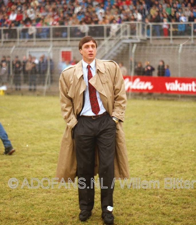 Trainer Johan Cruijff van AJAX bij FC Den Haag ADO Den Haag  Zuiderpark