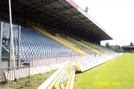 de noordtribune  n het Ziiderpark stadion