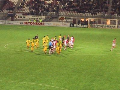 fc emmen ADO Den Haag 16 oktober 2001