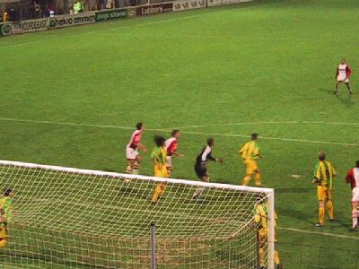 fc emmen ADO Den Haag 16 oktober 2001