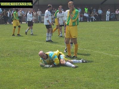 20 juli 2002 Oefenwedstrijd SPV Vlierden ADO Den Haag in Garderen