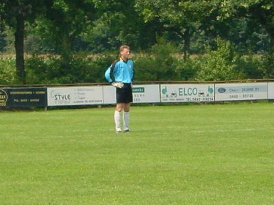 20 juli 2002 Oefenwedstrijd SPV Vlierden ADO Den Haag in Garderen