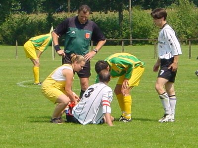 20 juli 2002 Oefenwedstrijd SPV Vlierden ADO Den Haag in Garderen