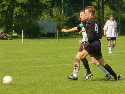 20 juli 2002 Oefenwedstrijd SPV Vlierden ADO Den Haag in Garderen