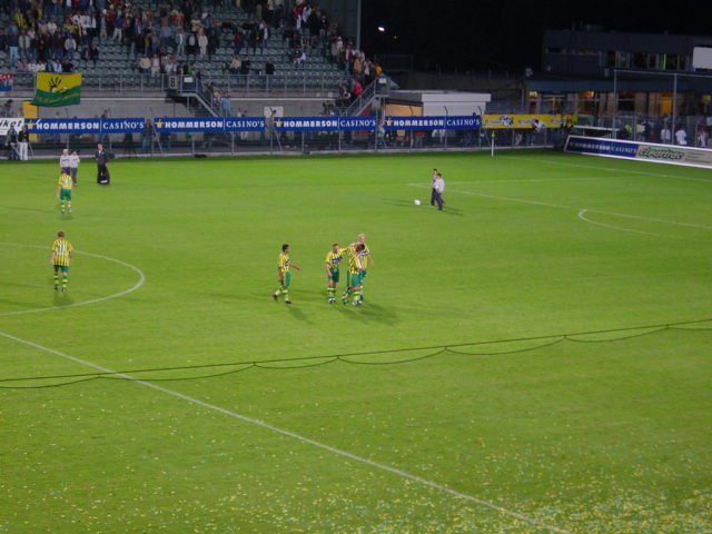 21 augustus 2004 ADO Den Haag verliest nipt van NEC