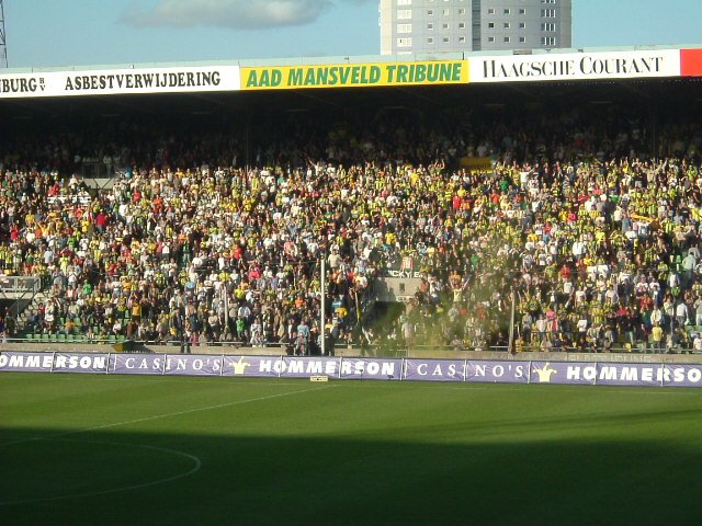 21 augustus 2004 ADO Den Haag verliest nipt van NEC