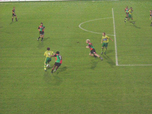 21 augustus 2004 ADO Den Haag verliest nipt van NEC