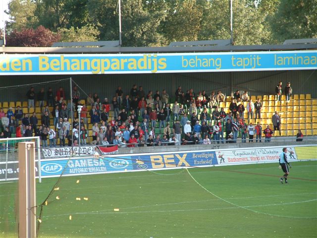 21 augustus 2004 ADO Den Haag verliest nipt van NEC