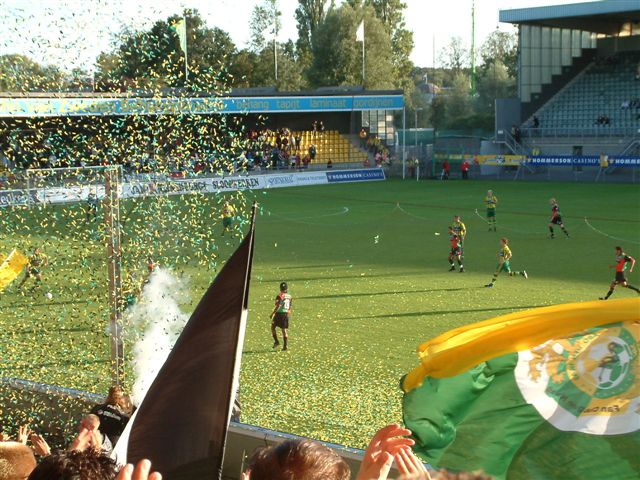 21 augustus 2004 ADO Den Haag verliest nipt van NEC