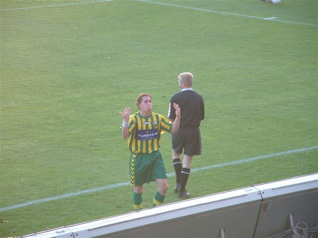 21 augustus 2004 ADO Den Haag verliest nipt van NEC