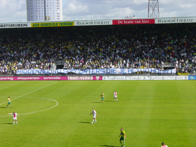 foto's ADO Den Haag  gelijk tegen AJAX 