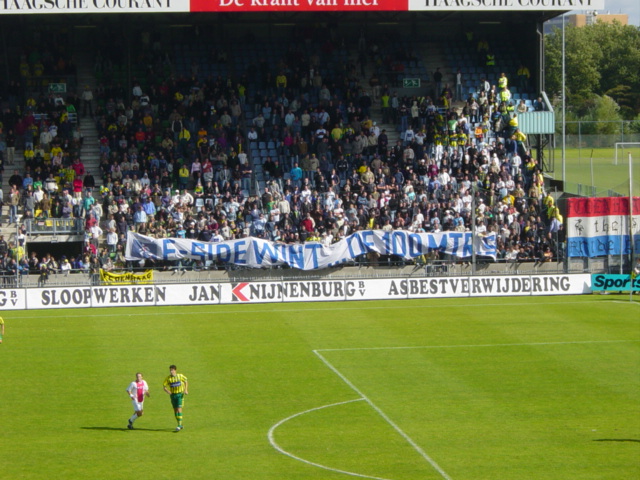 foto's ADO Den Haag  gelijk tegen AJAX 