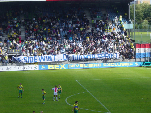 foto's ADO Den Haag  gelijk tegen AJAX 