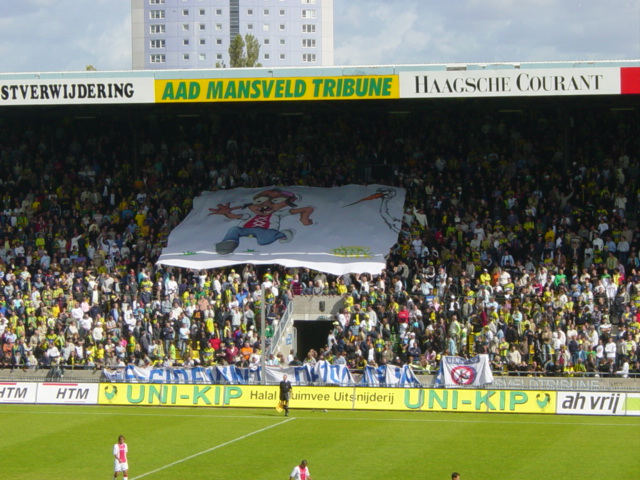 foto's ADO Den Haag  gelijk tegen AJAX 