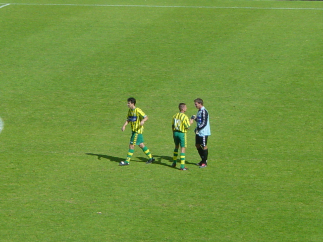 foto's ADO Den Haag  gelijk tegen AJAX 