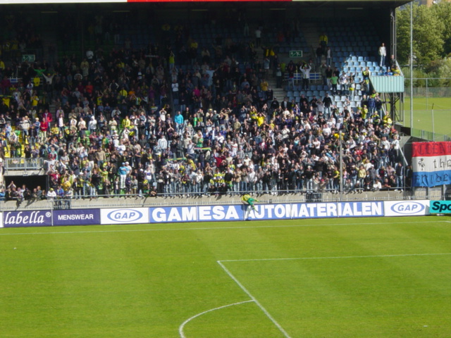 foto's ADO Den Haag  gelijk tegen AJAX 