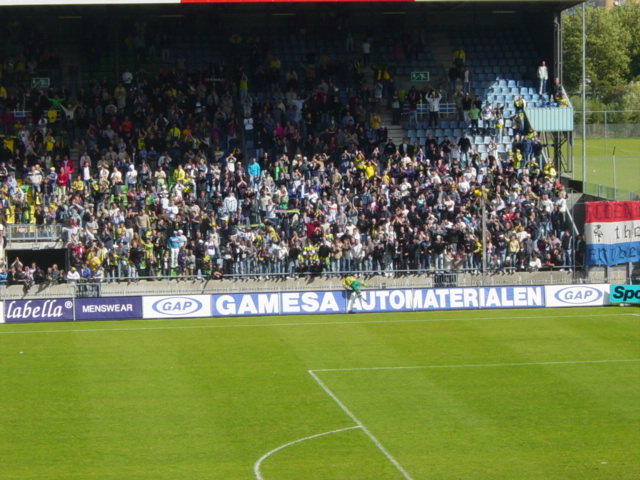 foto's ADO Den Haag  gelijk tegen AJAX 