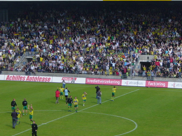 foto's ADO Den Haag  gelijk tegen AJAX 