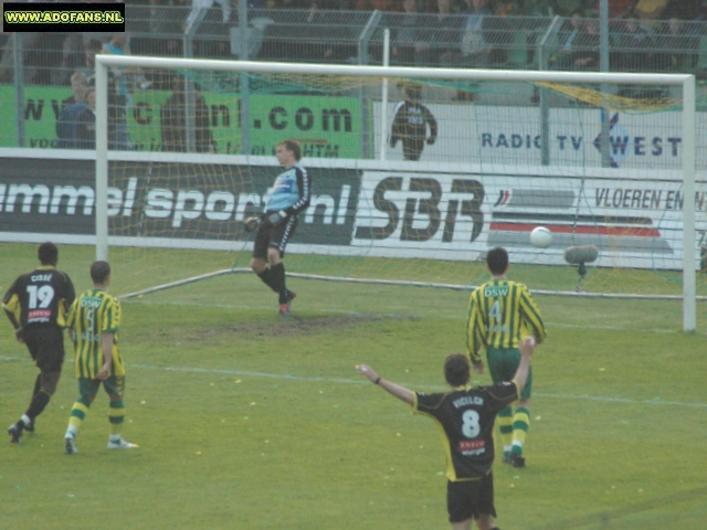 ADO Den Haag maakt het zichzelf moeilijk tegen Roda JC