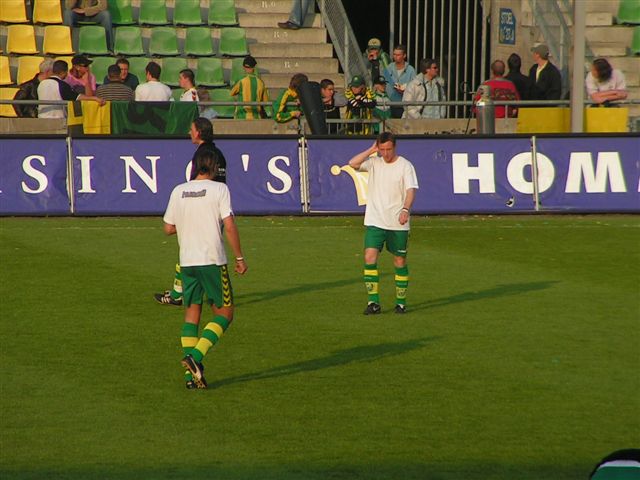 ADO Den Haag maakt het zichzelf moeilijk tegen Roda JC