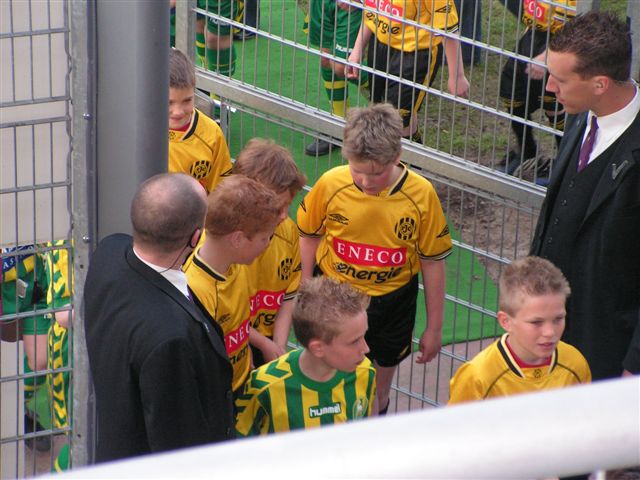 ADO Den Haag maakt het zichzelf moeilijk tegen Roda JC