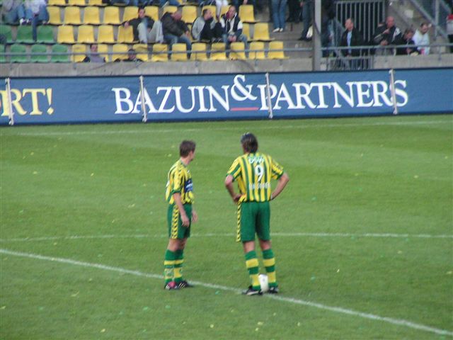 ADO Den Haag maakt het zichzelf moeilijk tegen Roda JC